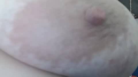 Ella online show from October 17, 8:18 am