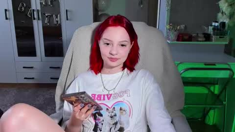 ellales online show from March 25, 7:48 am