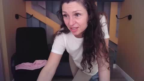 EllaLongs online show from February 18, 1:22 pm