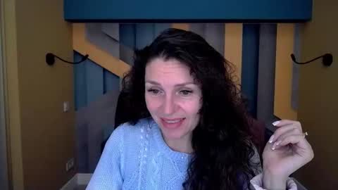 EllaLongs online show from February 24, 12:30 pm