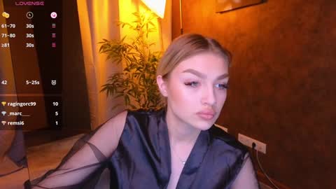 ellamilla online show from January 9, 8:45 am