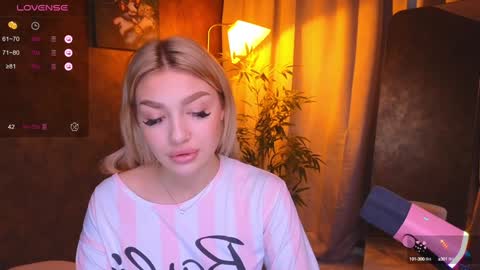 ellamilla online show from January 15, 9:56 am