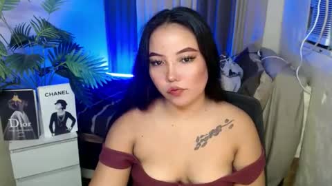 Ella online show from December 20, 2:40 am