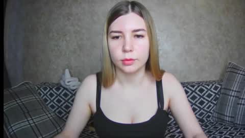 EllaNuar online show from December 16, 7:26 am