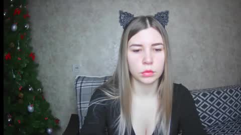 EllaNuar online show from January 30, 1:22 am