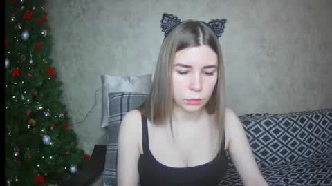 EllaNuar online show from January 22, 1:20 am