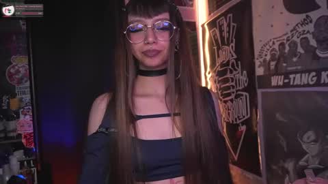 follow me on instagram .    online show from November 30, 5:31 pm