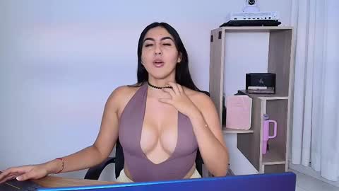 S O F I A   3 Try my private online show from November 28, 2:08 am