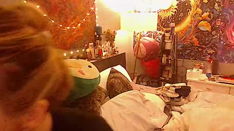 Lizzy Kay Petite online show from March 8, 10:54 am