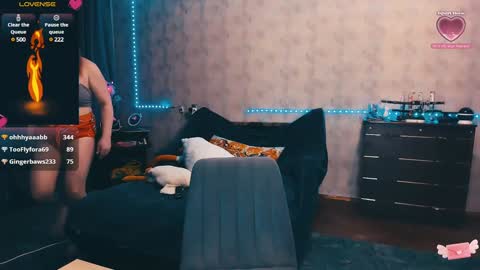 Snapshot of ellen_busty chatting on February 3, 5:56 pm Elli NEXT STREAM online show from February 3, 5:56 pm