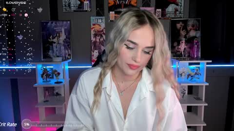 Snapshot of ellensoftt chatting on December 12, 9:04 pm Maria online show from December 12, 9:04 pm