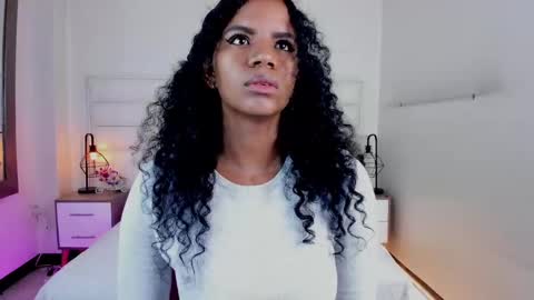  Ellie   online show from February 18, 1:00 pm