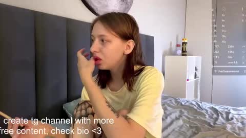 Ellie online show from October 16, 8:25 am