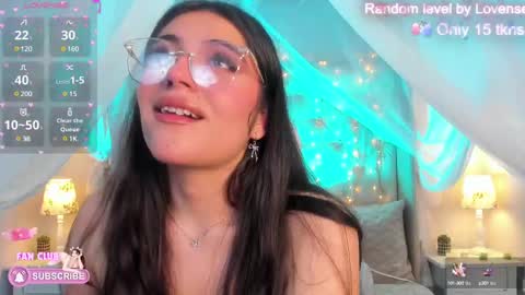 Snapshot of ellie_jhonson_ chatting on February 23, 8:39 am Ellie Jhonson online show from February 23, 8:39 am