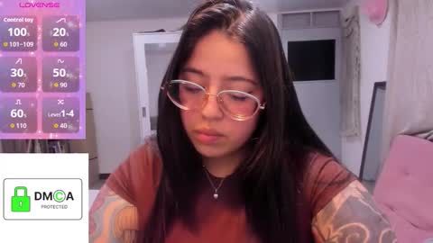 Ellie online show from September 17, 2:37 am