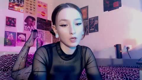 Eleonora online show from January 22, 6:10 pm