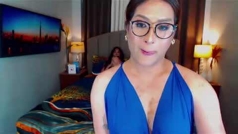 Snapshot of elliecummers chatting on February 27, 8:46 am ellie online show from February 27, 8:46 am