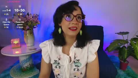 elliee1 online show from March 12, 7:14 pm