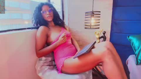 elliee_alves online show from January 15, 5:55 pm