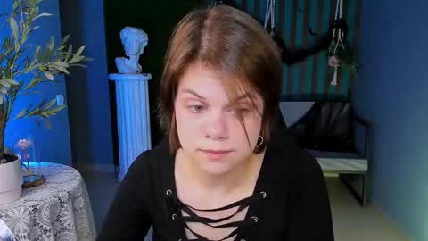 elliemurler online show from October 30, 9:10 am