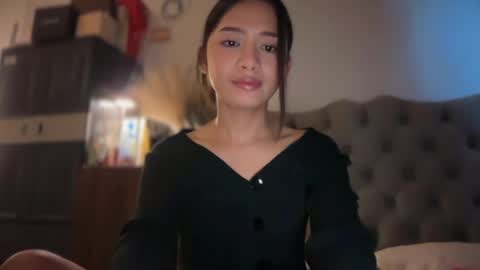 ellie online show from April 29, 4:50 am