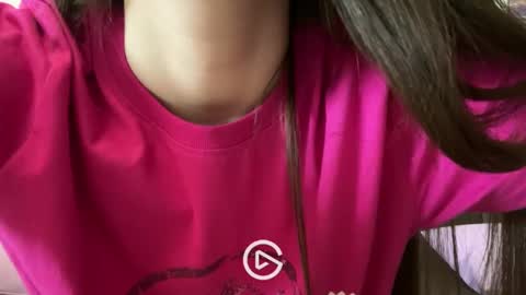 Snapshot of elliewalkersdreamgirl chatting on January 15, 11:51 pm Effie1818 online show from January 15, 11:51 pm