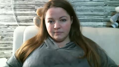 Snapshot of ellimol chatting on February 26, 9:20 pm EliMoL online show from February 26, 9:20 pm