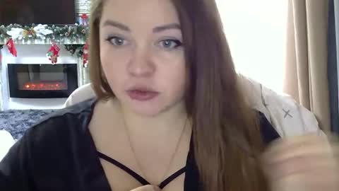 Snapshot of ellimol chatting on February 25, 12:16 pm EliMoL online show from February 25, 12:16 pm