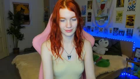 Elly     Fansly  online show from December 6, 6:09 am