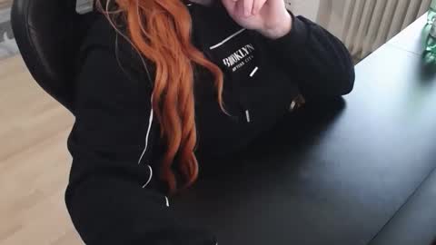 Elly online show from November 10, 12:08 pm