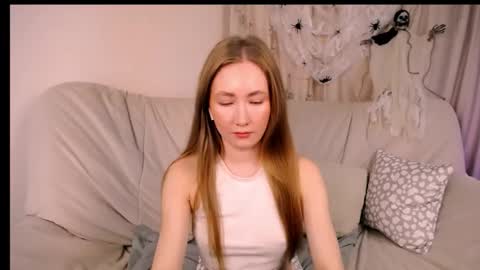 Elly online show from October 29, 2:57 am