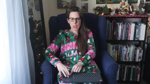 Snapshot of ellynaomi chatting on December 21, 7:16 pm Elly Naomi online show from December 21, 7:16 pm
