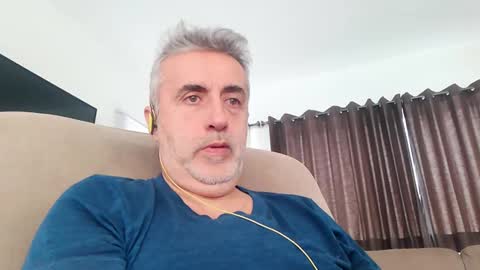 Snapshot of elmejorfvb2 chatting on February 15, 2:44 pm fer online show from February 15, 2:44 pm