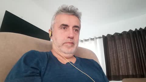 Snapshot of elmejorfvb2 chatting on February 16, 1:27 pm fer online show from February 16, 1:27 pm