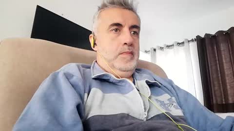 Snapshot of elmejorfvb2 chatting on December 8, 1:58 pm fer online show from December 8, 1:58 pm