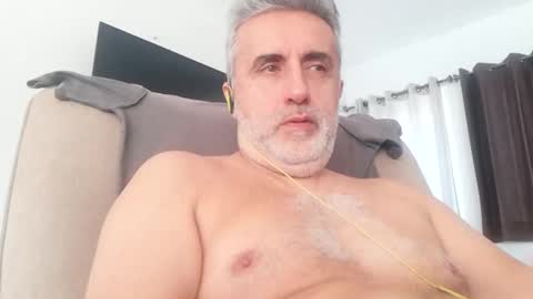 Snapshot of elmejorfvb2 chatting on February 26, 4:05 pm fer online show from February 26, 4:05 pm