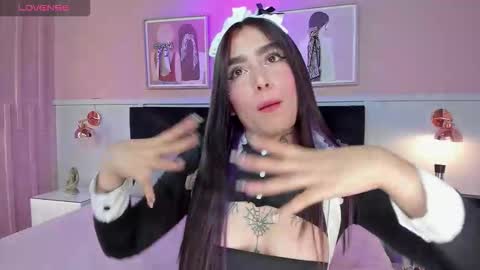Snapshot of elodie_walker chatting on September 16, 1:24 pm Elodie online show from September 16, 1:24 pm