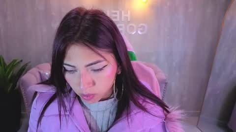 Elody  online show from January 8, 3:23 am