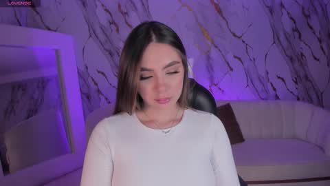 ELOISA OLIVERO online show from October 1, 11:53 am