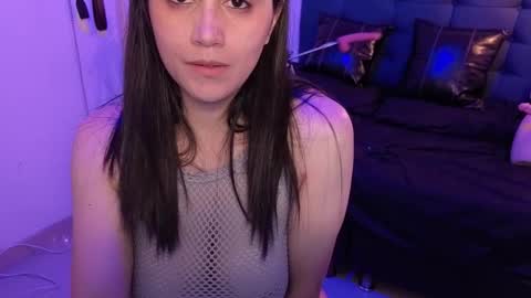 elowen_halley1 online show from October 2, 10:52 pm