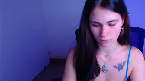 Snapshot of elsa_mur chatting on February 7, 11:03 pm Elsa online show from February 7, 11:03 pm