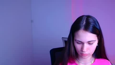Snapshot of elsa_mur chatting on February 5, 8:14 pm Elsa online show from February 5, 8:14 pm