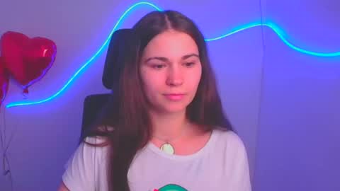 Snapshot of elsa_mur chatting on February 23, 7:38 pm Elsa online show from February 23, 7:38 pm