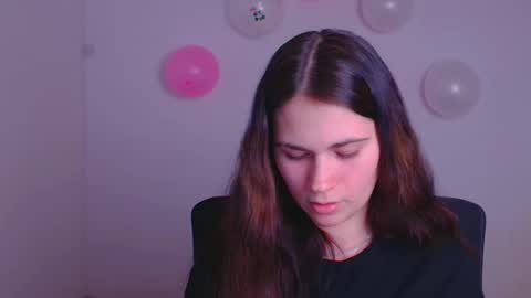 Snapshot of elsa_mur chatting on February 12, 7:45 pm Elsa online show from February 12, 7:45 pm
