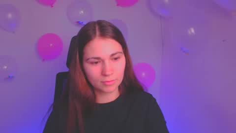 Snapshot of elsa_mur chatting on February 13, 8:24 pm Elsa online show from February 13, 8:24 pm