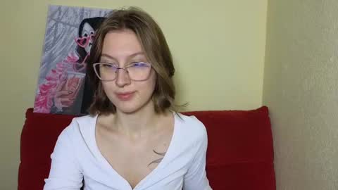 Snapshot of elsaangel chatting on December 7, 2:08 pm elsaangel online show from December 7, 2:08 pm