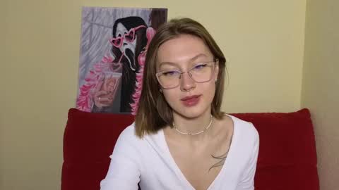 Snapshot of elsaangel chatting on December 5, 3:20 am elsaangel online show from December 5, 3:20 am