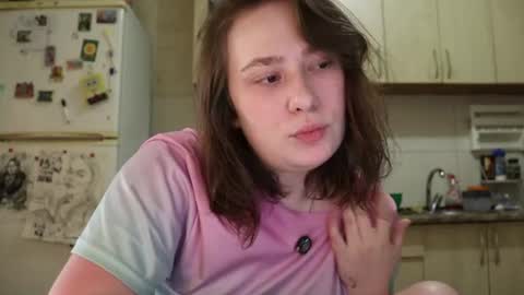 Elsa online show from June 25, 3:03 am