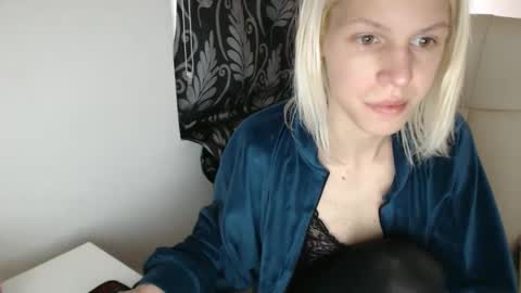 Snapshot of elssa_rush chatting on March 2, 10:56 am elssa_rush online show from March 2, 10:56 am