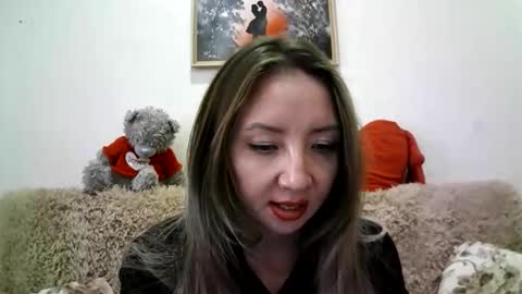 Snapshot of elvaarno chatting on October 15, 8:04 am ElvaArno online show from October 15, 8:04 am